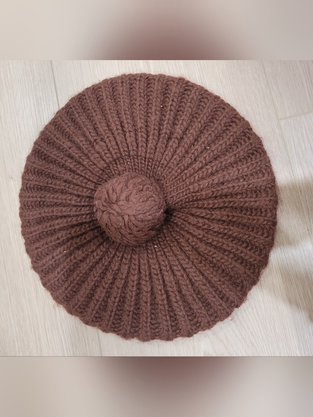 Heritage Vintage Hudsons Bay Company Brown Knit Pom Beret Collectors Garment